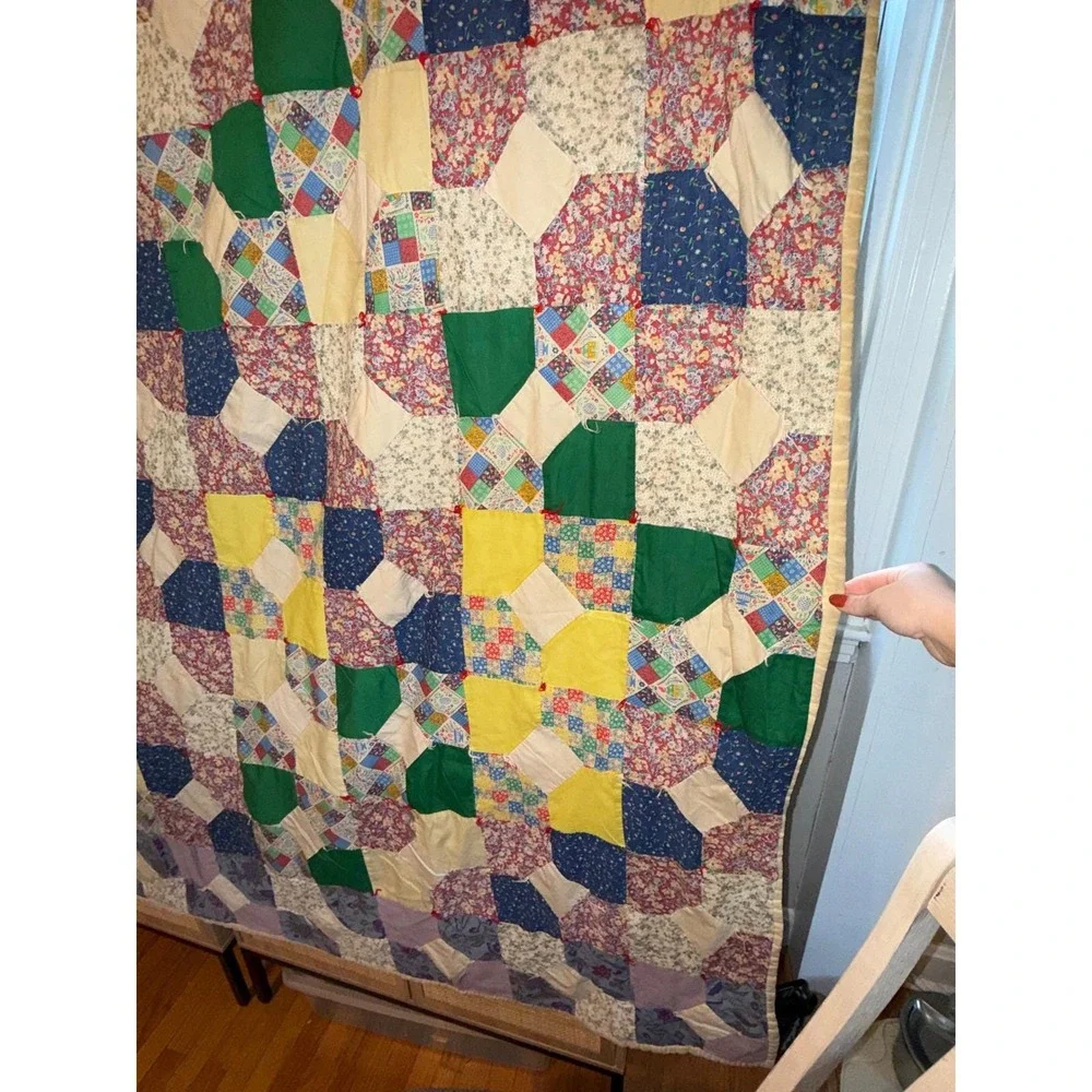 Vintage Handmade Hand stitched Patchwork Quilt Folk Art‎ Throw Blanket